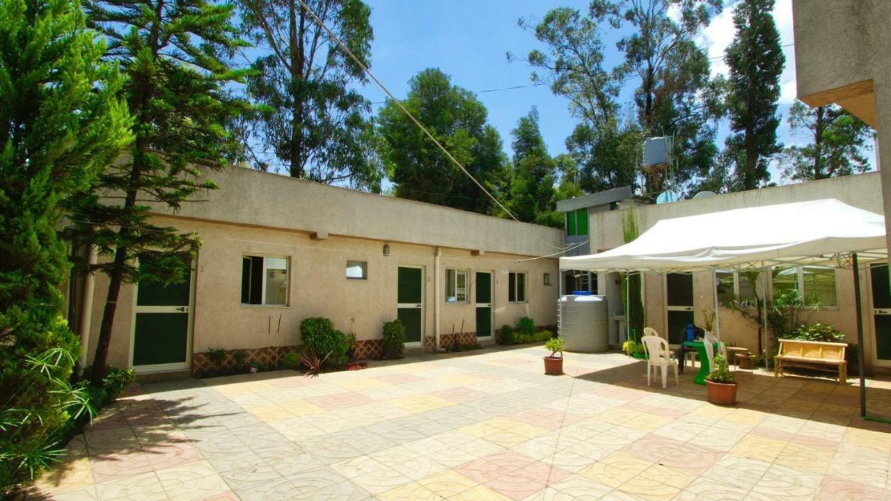 Konjo Guest House Addis Ababa Dış mekan fotoğraf